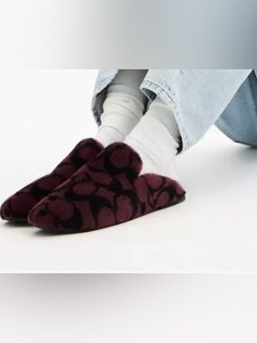 Coach Signature Slippers in Merlot